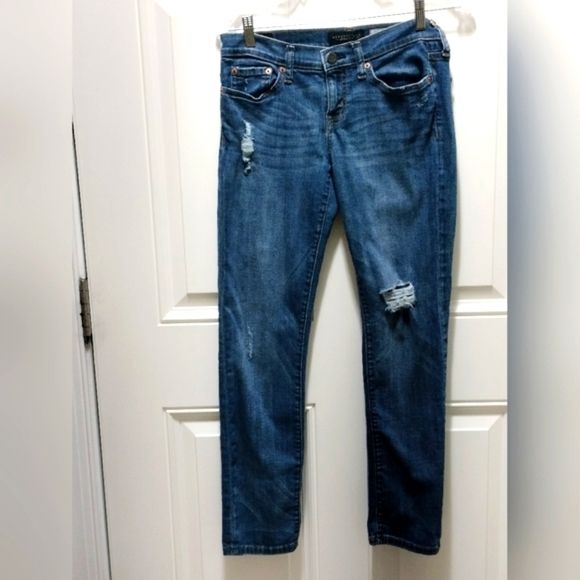 Aeropostale Denim - Aeropostale Distressed Denim Skinny Jeans 4/Short